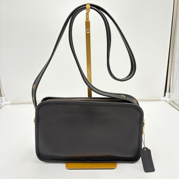 Coach Handbags - Vintage Coach Legacy East West Compartment Bag Black Glove Tanned Leather 9164